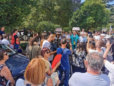 Zdravstvo na koljenima, turizam povećava broj ljudi za koje se treba brinuti!