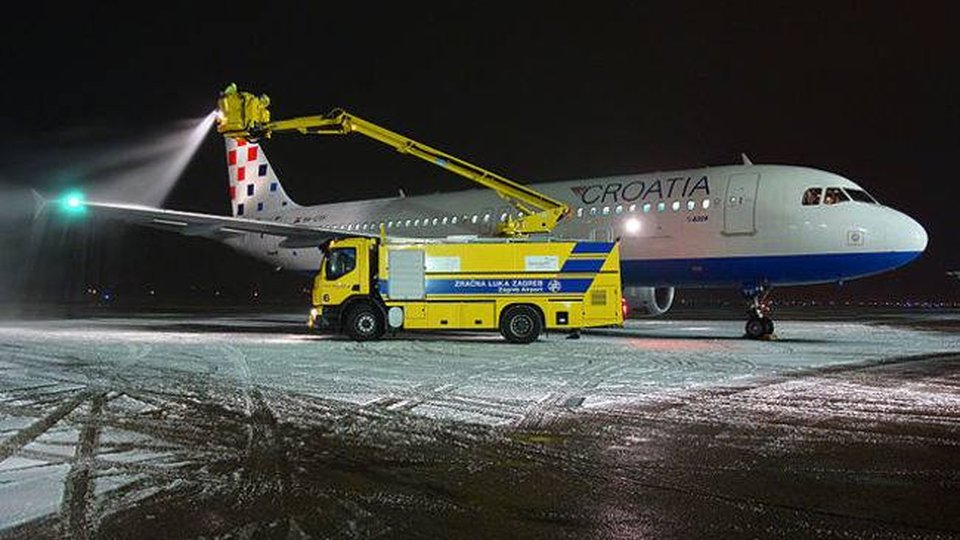 Udruživanje strukovnih sindikata i nastavak borbe: 2016.-2017.