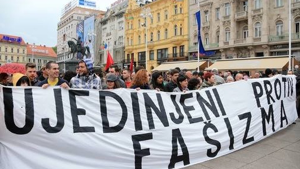Kontraprosvjed protiv postrojavanja crnokošuljaša na Trgu – protiv fašizacije društva!
