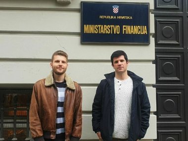Prije godinu dana se napadalo RF zbog oporezivanja štednje bogatih, a sada to rade privatne njemačke banke