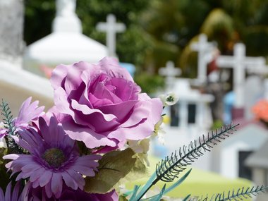 Radnička fronta zalaže se za besplatan i dostojanstven ukop, obred i grobno mjesto