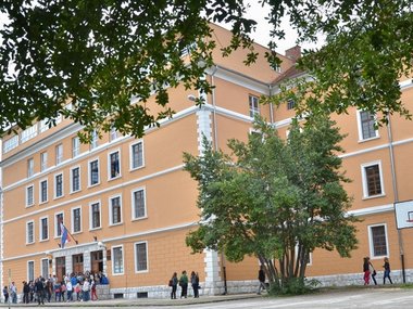 Problemi sa zapošljavanjem u zadarskoj Gimnaziji Juraj Baraković
