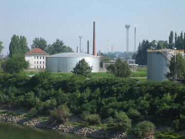 Laži o visokim otpremninama radnika Rafinerije Sisak