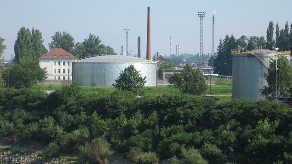 Laži o visokim otpremninama radnika Rafinerije Sisak