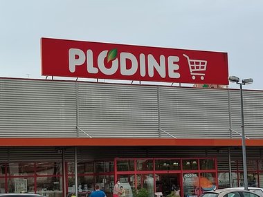 PLODINE -  rad u  lošim i sramotnim uvjetima