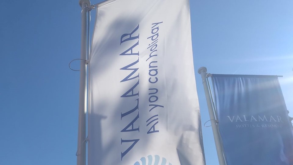 Kako su EPIC, Valamar i SIKD ukrali Božić radnicima