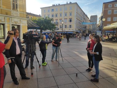 Izjava Katarine Peović i Katarine Pavičić-Ivelja povodom slučaja puštanja optuženih za silovanje i seksualno nasilje da se brane sa slobode
