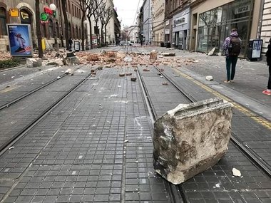 Priopćenje Radničke fronte povodom Vladinog usvajanja prijedloga za uvođenje socijalnog kriterija u Zakon o obnovi Zagreba – nešto su dali, da bi puno više svima uzeli