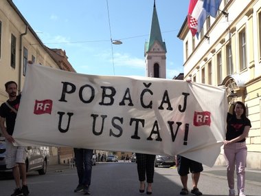 Pobačaj nazad u Ustav!