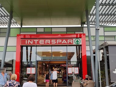 Rad u Intersparu - klasična kapitalistička priča